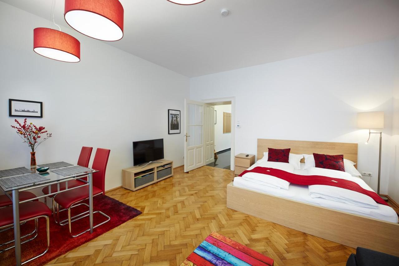 Stadthalle - Familycityapartment Vienna Exterior photo