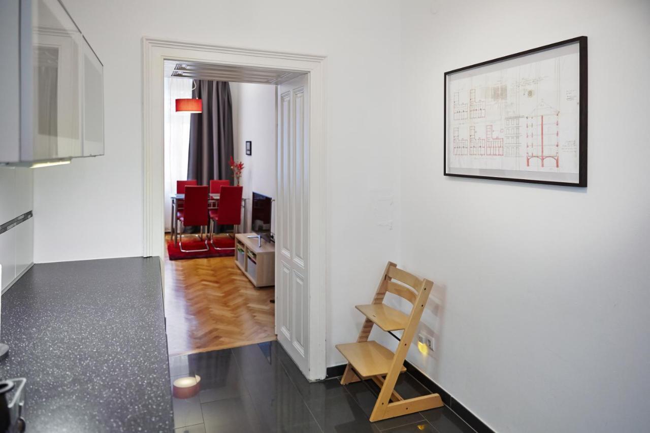 Stadthalle - Familycityapartment Vienna Exterior photo
